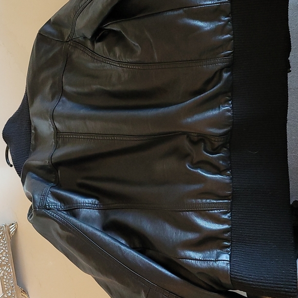 Twik faux leather bomber jacket - Picture 3 of 3